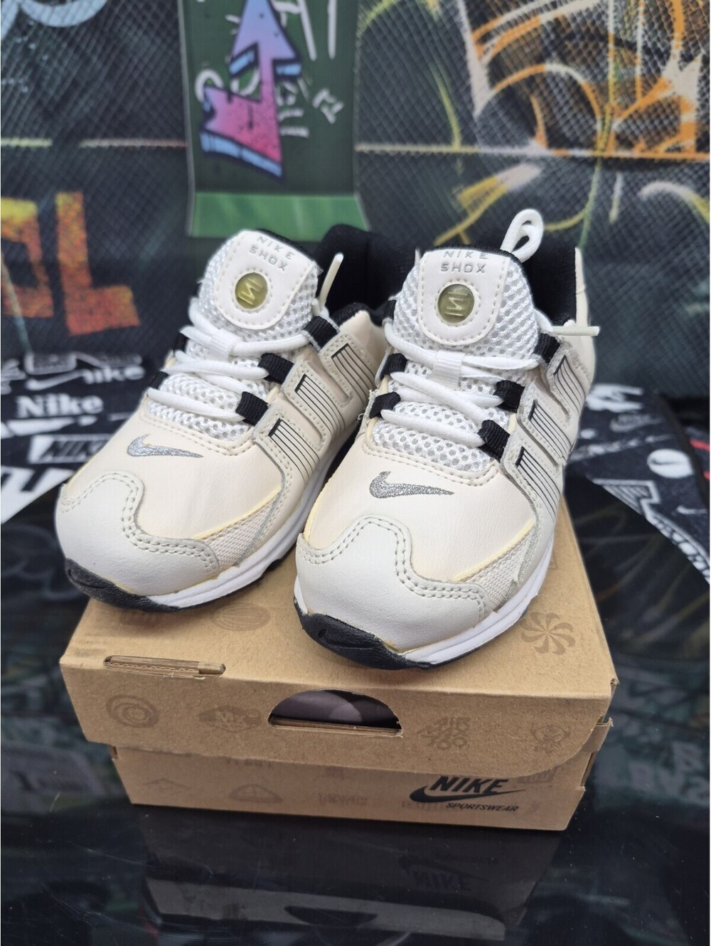 Nike Shox NZ 2.0 (TD) Ivory Low Top Leather Sneakers US 10c 🔥2011 RELEASE, NEW - Picture 2 of 9